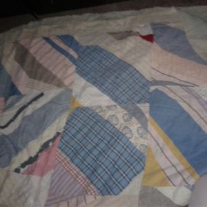 Gorgeous twin antique quilt